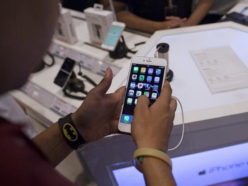 iPhone Sales in India Grew 76 Percent, Says Apple CFO Luca Maestri