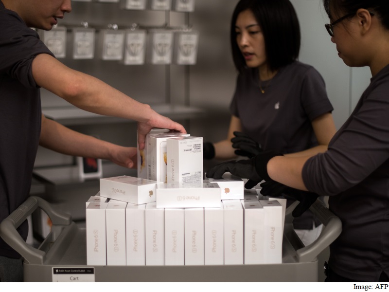 Apple Opens Vietnam Subsidiary to Tap Smartphone Growth in the Country