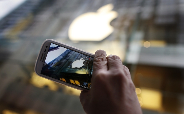 Samsung, Apple agonise over smartphone profit margins 