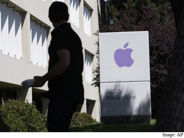 Apple Buys a Company for Data Analysis