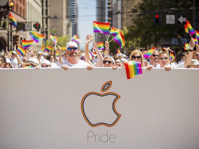 Apple, Facebook, Google Cheer on San Francisco Gay Pride Parade