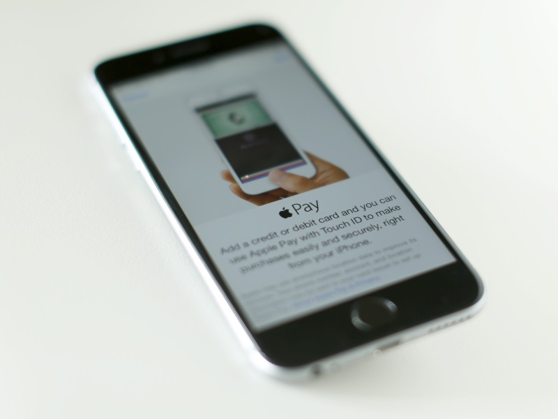 Apple Pay to Expand to Starbucks, Chili's, and KFC in 2016