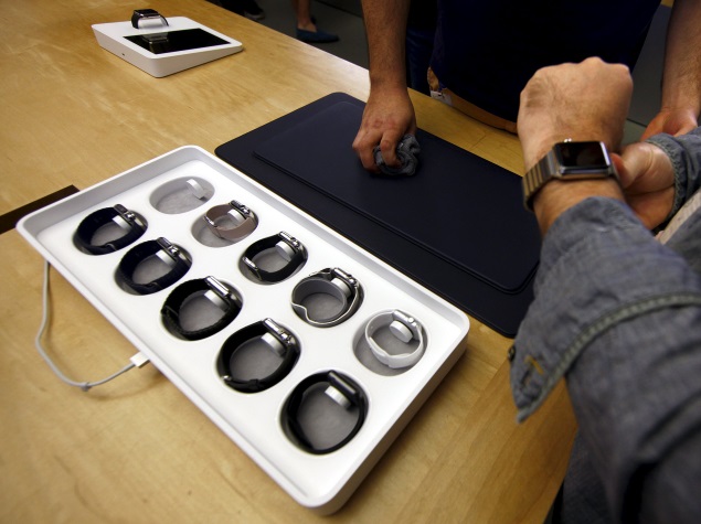 Apple Watch Preview Kicks Off in Japan