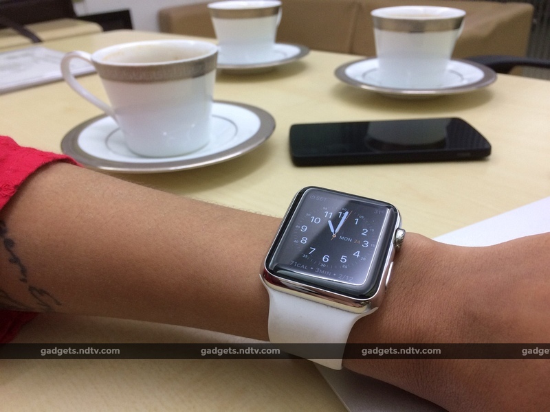 apple_watch_hand_cups_ndtv.jpg