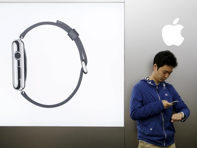 Apple Watch Goes on Sale in Low-Key Launch