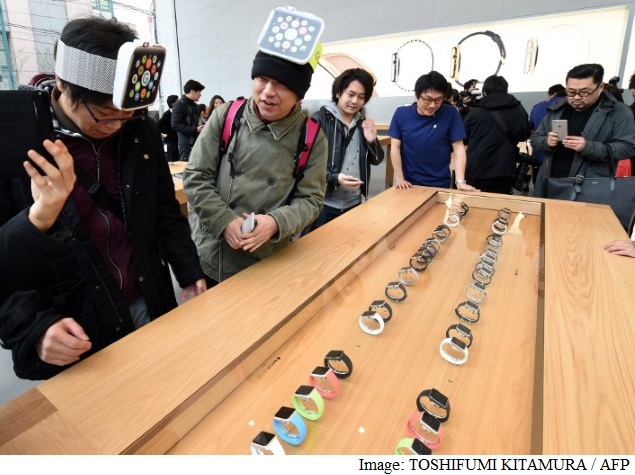 Apple Watch Preview Sees Strong Turnout With Shoppers Eager for Closer Look