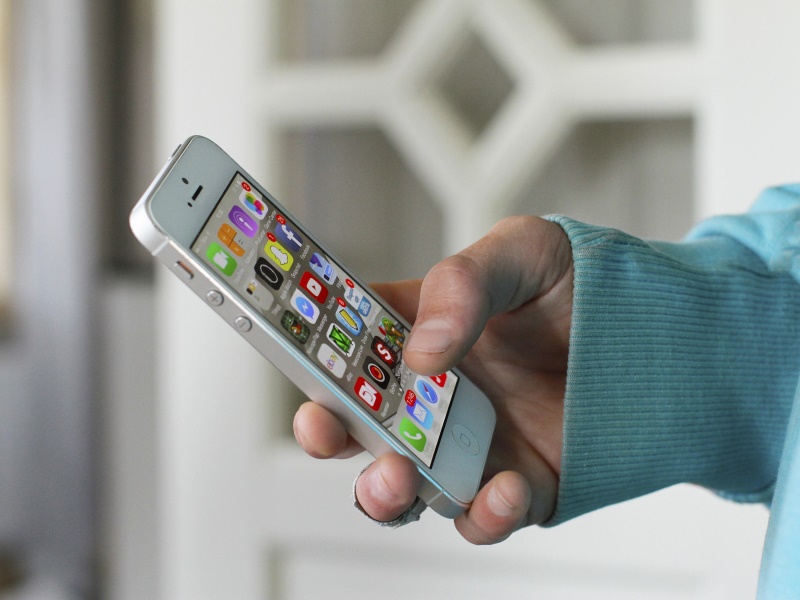 EU Mulls Stricter Controls on WhatsApp, Skype