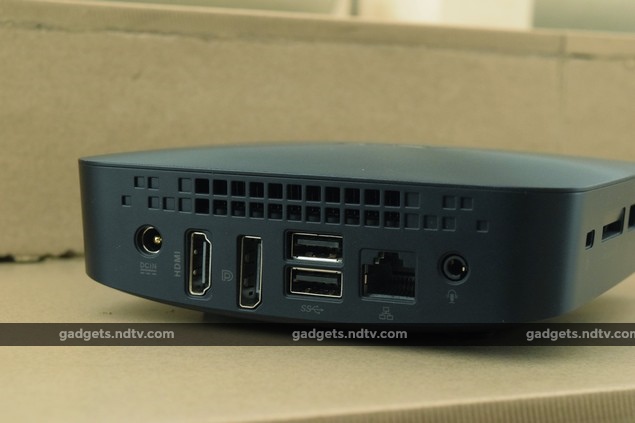 asus_vivomini_UN62_rear_ndtv.jpg