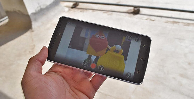 use an old smartphone as a security camera