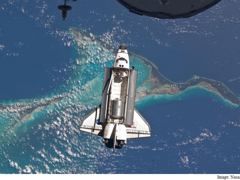 5 Years After Shuttle, Nasa Awaits Commercial Crew Capsules