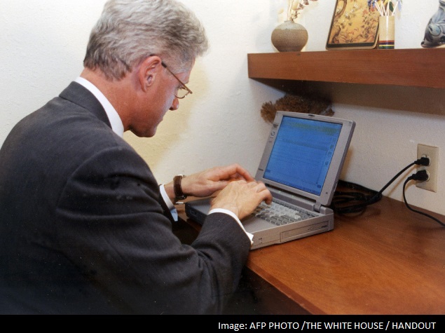 Laptop used for first US presidential email sold for $60,667