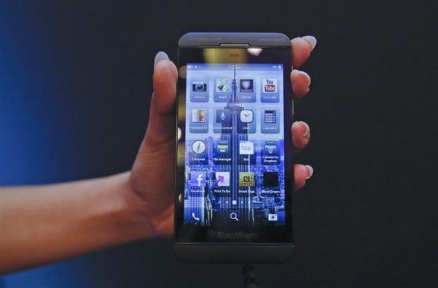 Apple, Samsung, BlackBerry devices set to get Pentagon nod