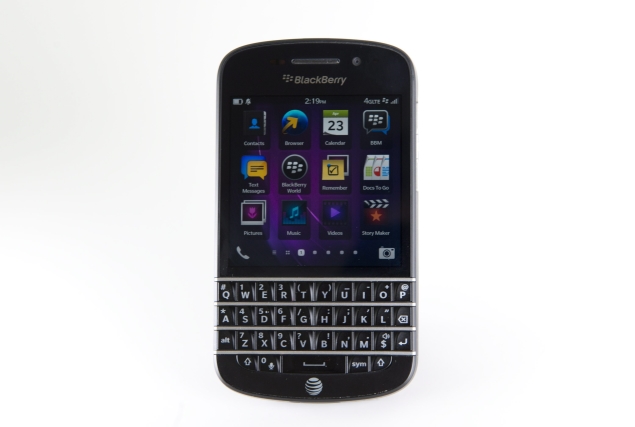 BlackBerry Q10 practically sold out in Canada, Britain: Analyst