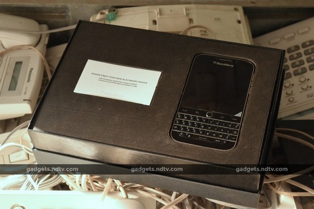 blackberry_classic_box1_ndtv.jpg