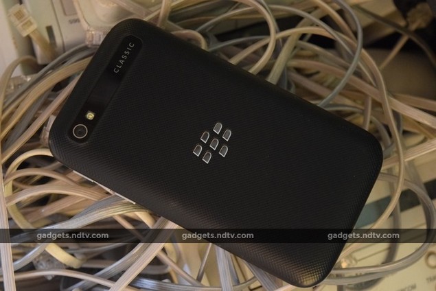 blackberry_classic_rear_ndtv.jpg