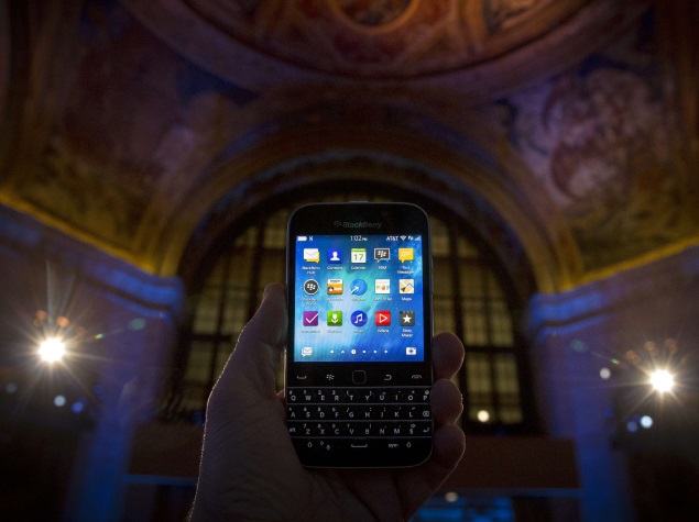 Samsung's Reported BlackBerry Bid Not Seen Raising Security Concerns
