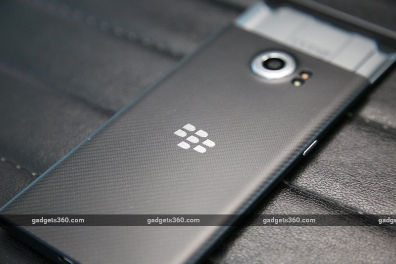 blackberry_priv_rear_ndtv.jpg