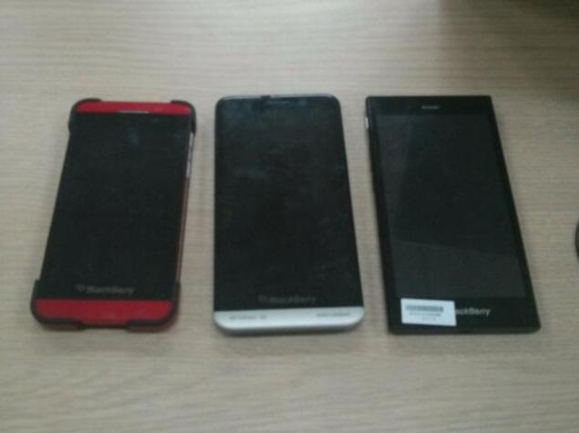 BlackBerry Z3 reportedly spotted alongside BlackBerry Z10 and Z30 BlackBerry Z3 reportedly spotted alongside BlackBerry Z10 and Z30