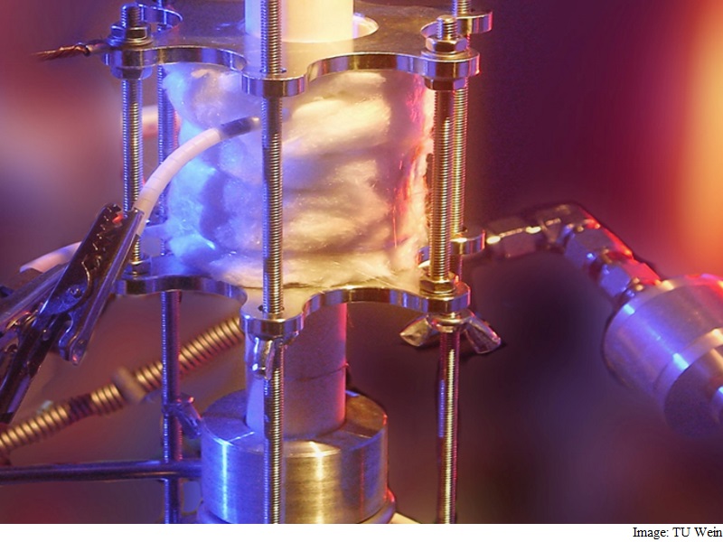 Scientists Develop Cell That Can Chemically Store Solar Power