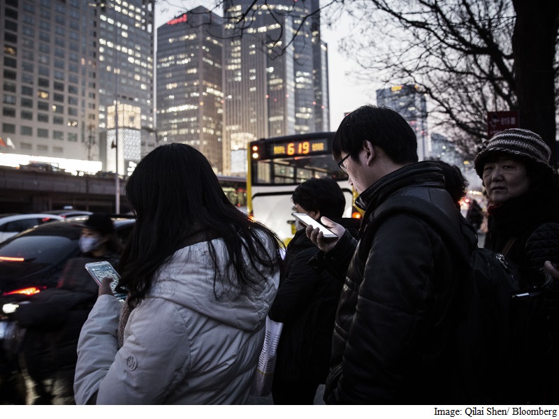 China Shuts Down Online News Operations: Report