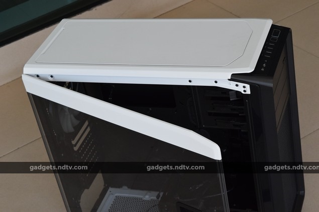 corsair_graphite_series_760t_door_ndtv.jpg