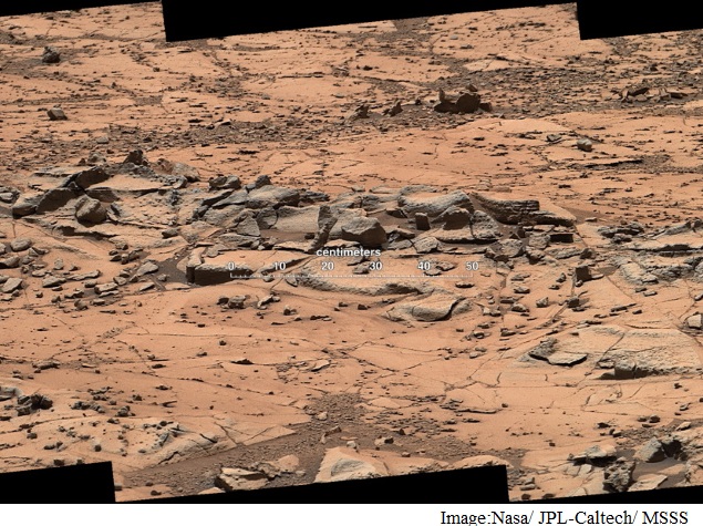 Nasa's Curiosity Rover to Probe Mysterious Rocks on Mars
