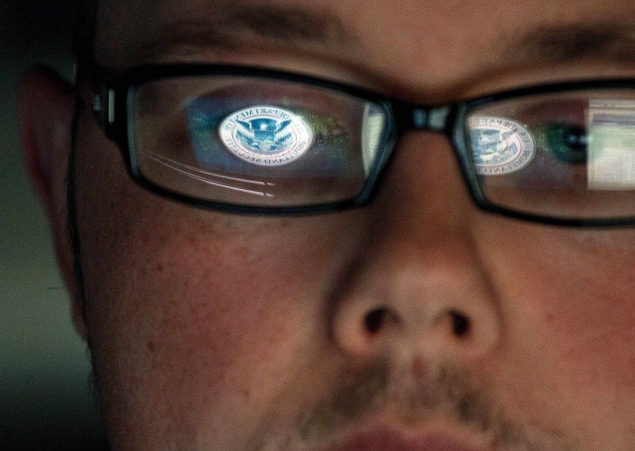 Legal fears muffle warnings on cyber-security threats
