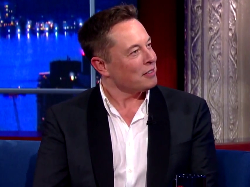  Elon Musk Tells Stephen Colbert He Wants to Nuke Mars