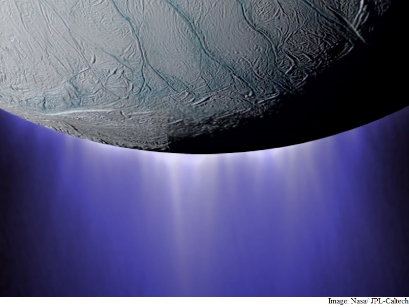 Nasa's Cassini Probe Plunges Through Icy Spray of Saturn's Moon