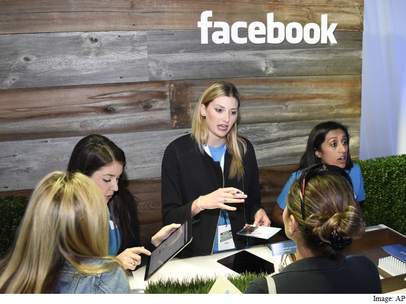 Facebook Reports Jump in Government Data Requests; India Tops Takedown List Facebook Reports Jump in Government Data Requests; India Tops Takedown List