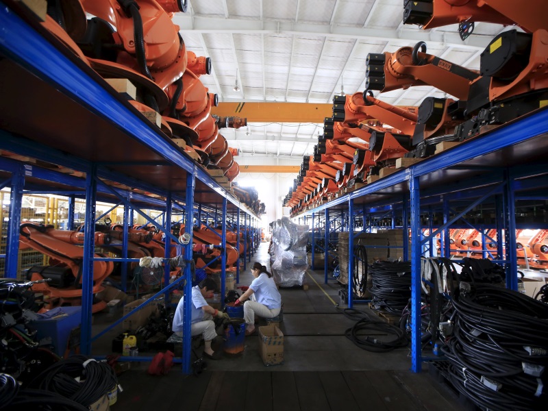 Robot Revolution Sweeps China's Factory Floors