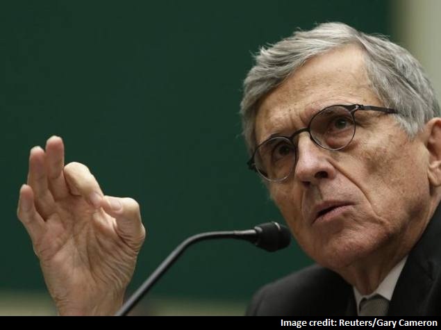 FCC to Help Small Firms Buy Airwaves