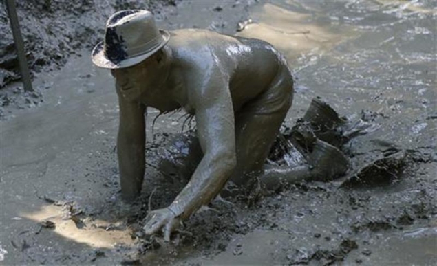 Short and social workouts led fitness trends in 2012