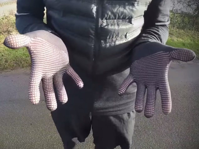 New Smart Sports Gloves Let Users Control Hand Temperature