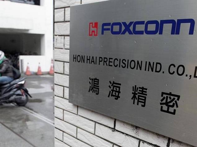 iPhone Maker Foxconn in Talks to Build First Apple Plant in India