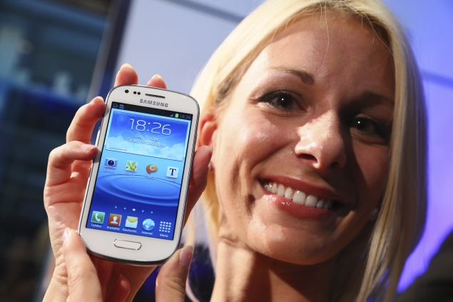Samsung Galaxy S III takes No.1 position in smartphone market - research