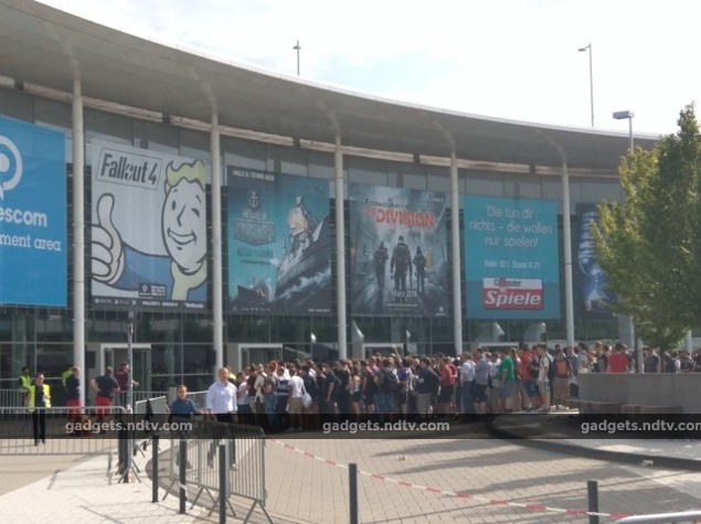 Gamescom 2015 Day Two - FIFA 16, Mafia 3, And Master of Orion