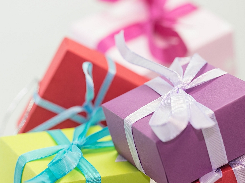 Did you receive Gift? Tax Implications on Gifts | Examples, Limits & Rules