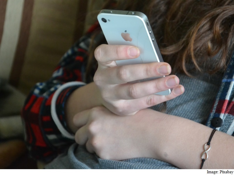 Ending Your Texts With a Full Stop Is Rude: Study