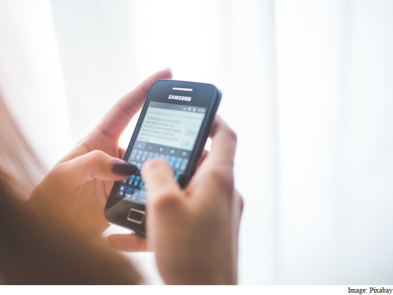 Delhi High Court Seeks Reliance, NDMC Response on Wi-Fi Street Poles