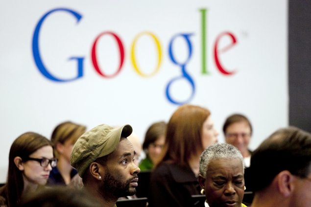 Google threatens links to French media over tax threat