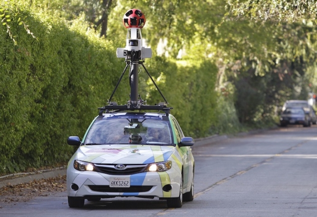 Google Street View snaps Australian couple 'having sex on road ...