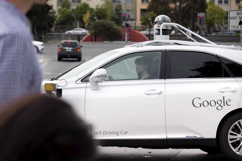 Google Self-Driving Car Effort Expands Hiring, Posts Manufacturing Jobs