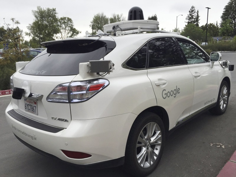 Google Patent Glues Pedestrians to Self-Driving Cars