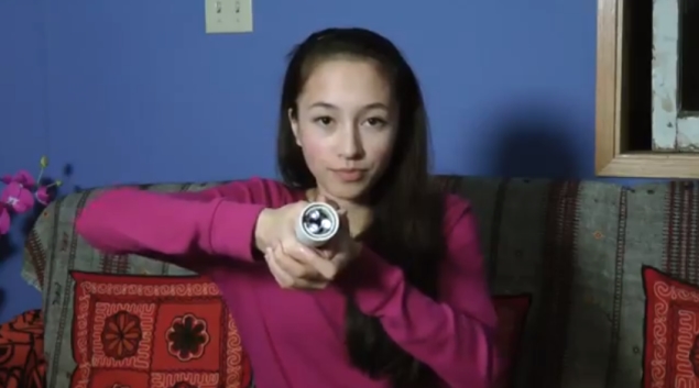  15-year-old girl invents flashlight powered by heat from hands