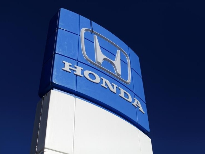 Human Roadblock for Japanese Firms Developing Autonomous Cars