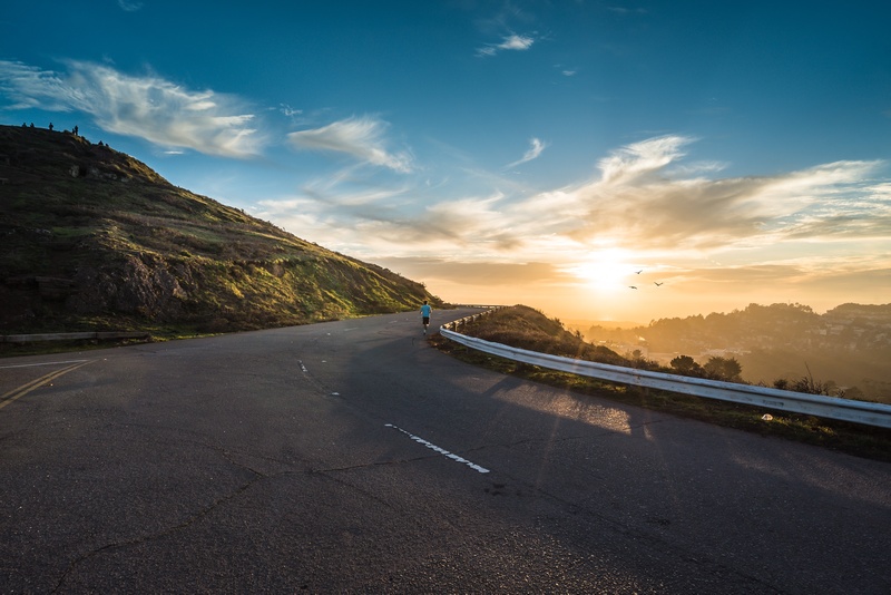 horizon_mountain_road_runner_unsplash.jpg