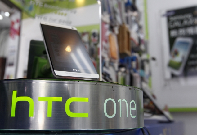 HTC Q2 profit plunges 83 percent
