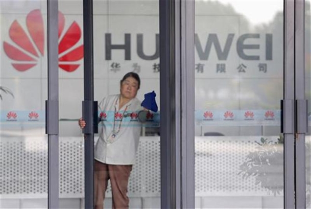Huawei spies for China, says ex-CIA chief