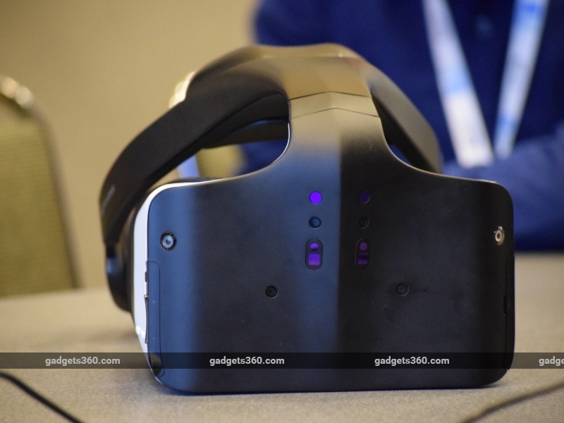 Intel Announces Project Alloy 'Merged Reality' Headset; Microsoft to Release Holographic Display Support for Windows 10
